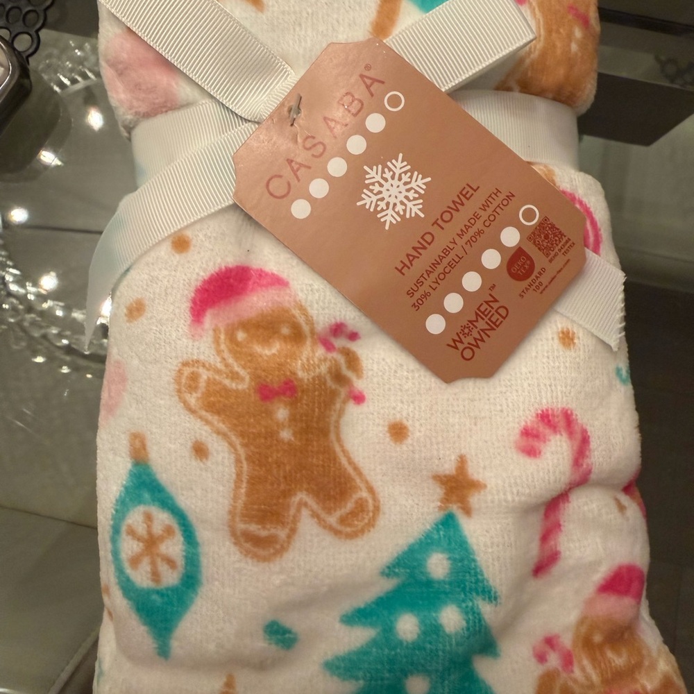 Casaba Holiday Hand Towel Set